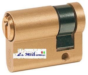 CILINDRO 1/2 X BASCULANTI SAGOMATO CILINDRO 1/2 X BASCULANTI SAGOMATO